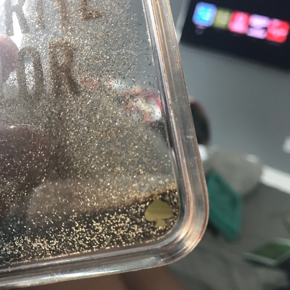 Kate a Spade phone case ♠️ - Picture 3 of 5